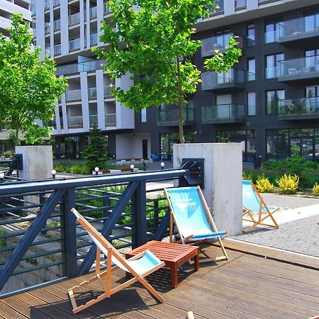 Two Towers Riverside: Old Town Rooftop Retreat Apartment Wroclaw Exterior photo