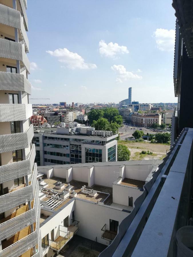 Two Towers Riverside: Old Town Rooftop Retreat Apartment Wroclaw Exterior photo